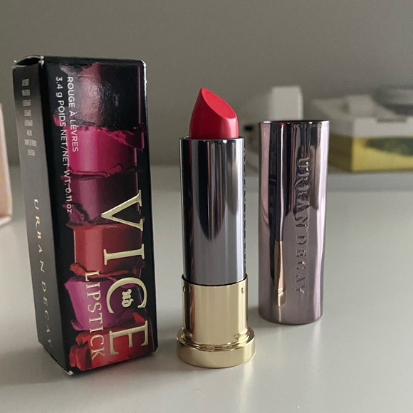 NWB Urban Decay Vice Lipstick - EZ Cream - Picture 1 of 5
